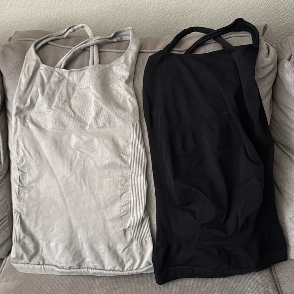 Blanqui sports crossover belly tank bundle of two.